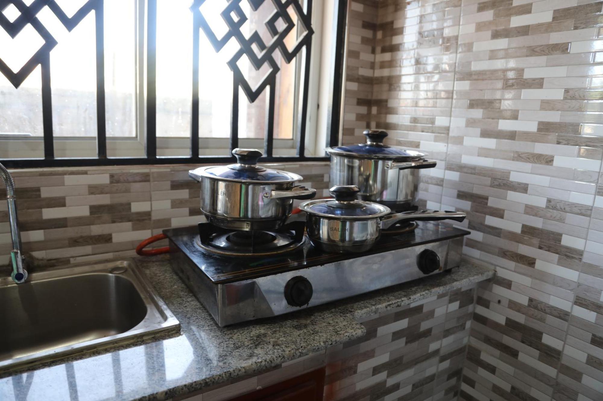 Pearl Lulu Modern Bnb Homestay Dar es Salaam Exterior photo